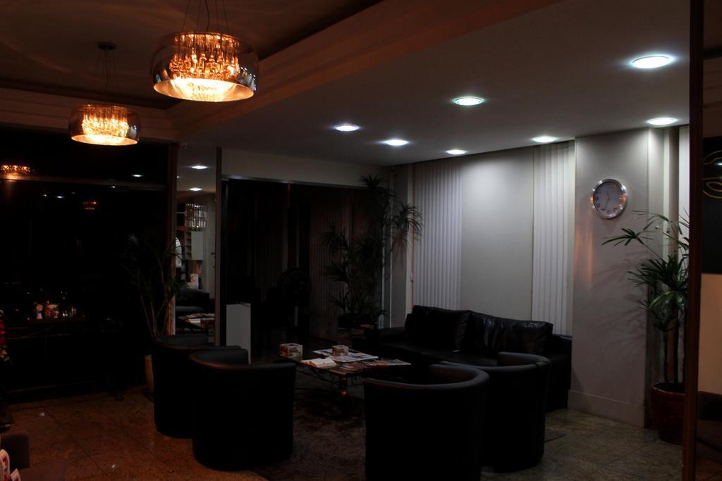 Geneviee Palace Hotel Ponta Grossa Kültér fotó