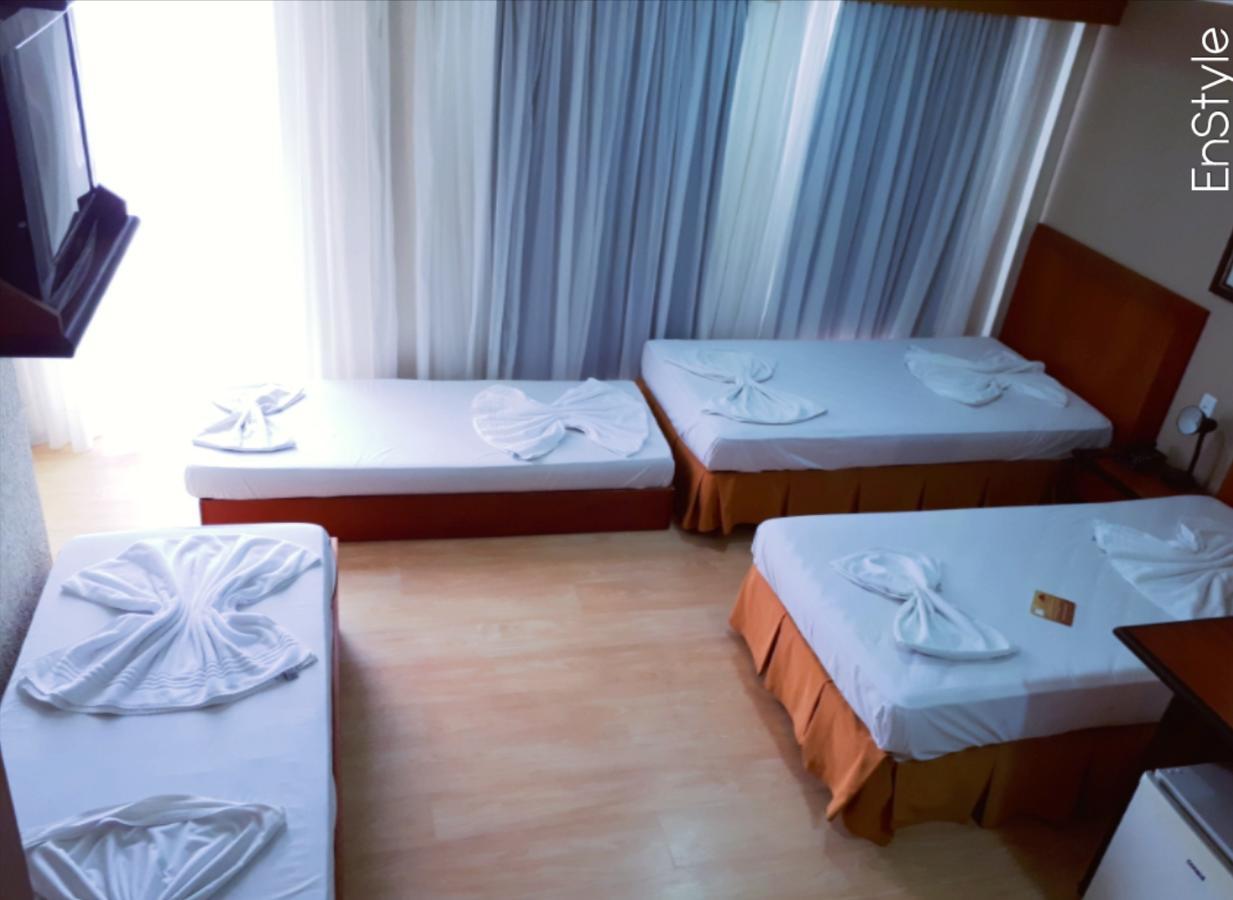 Geneviee Palace Hotel Ponta Grossa Kültér fotó